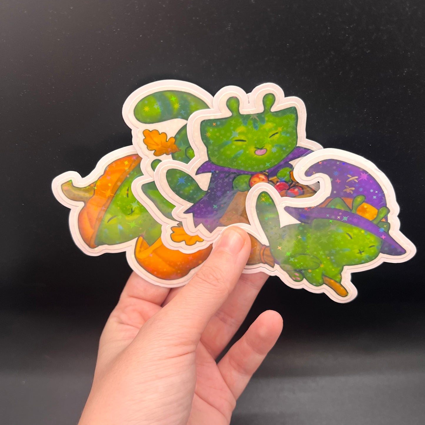 Leaf hunting kitty star holo sticker 3in || 7.5cm