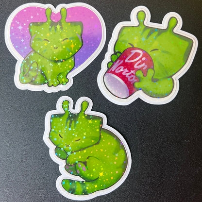 Alien kitty star holo sticker 3in || 7.5cm