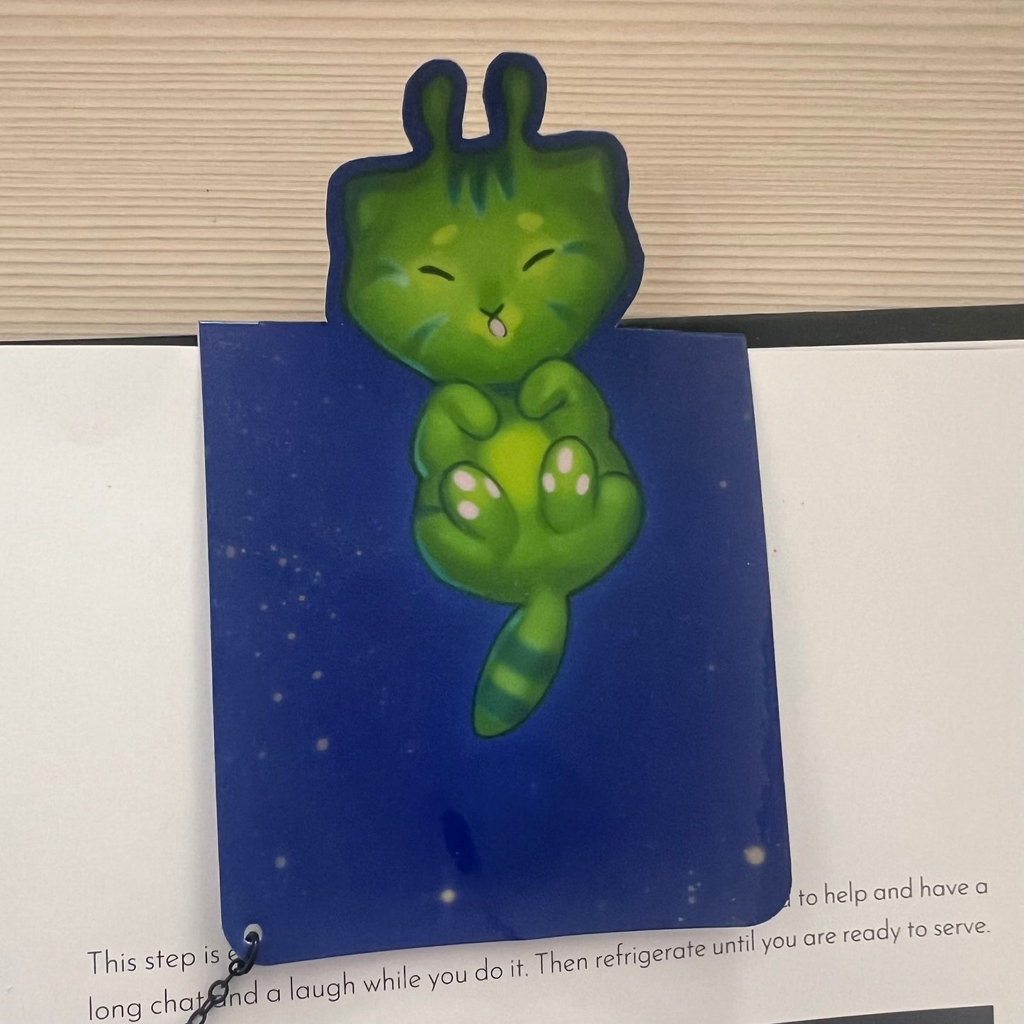 Magnetic Bookmark With a Kitty Glossy 6in | 15 cm