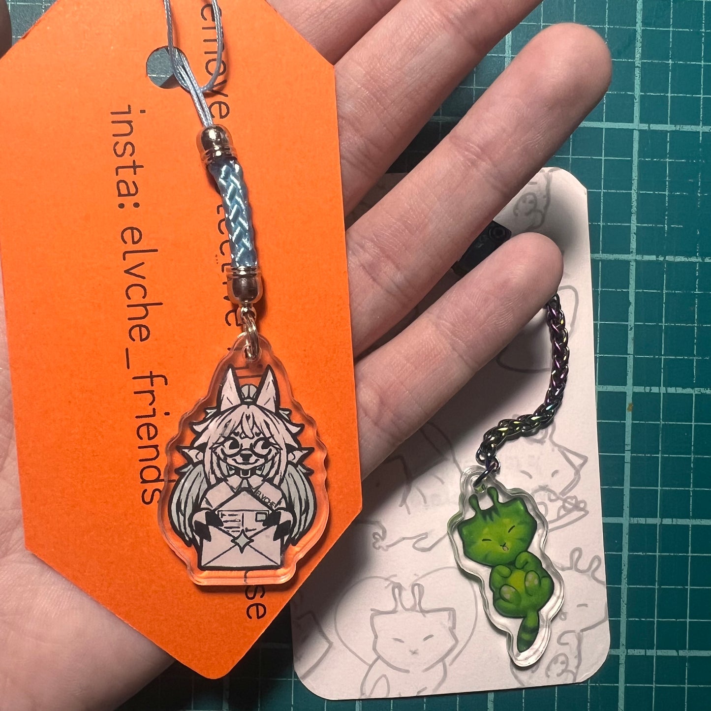 Small Alienkitty Glorp Keychain 1.5in | 3cm