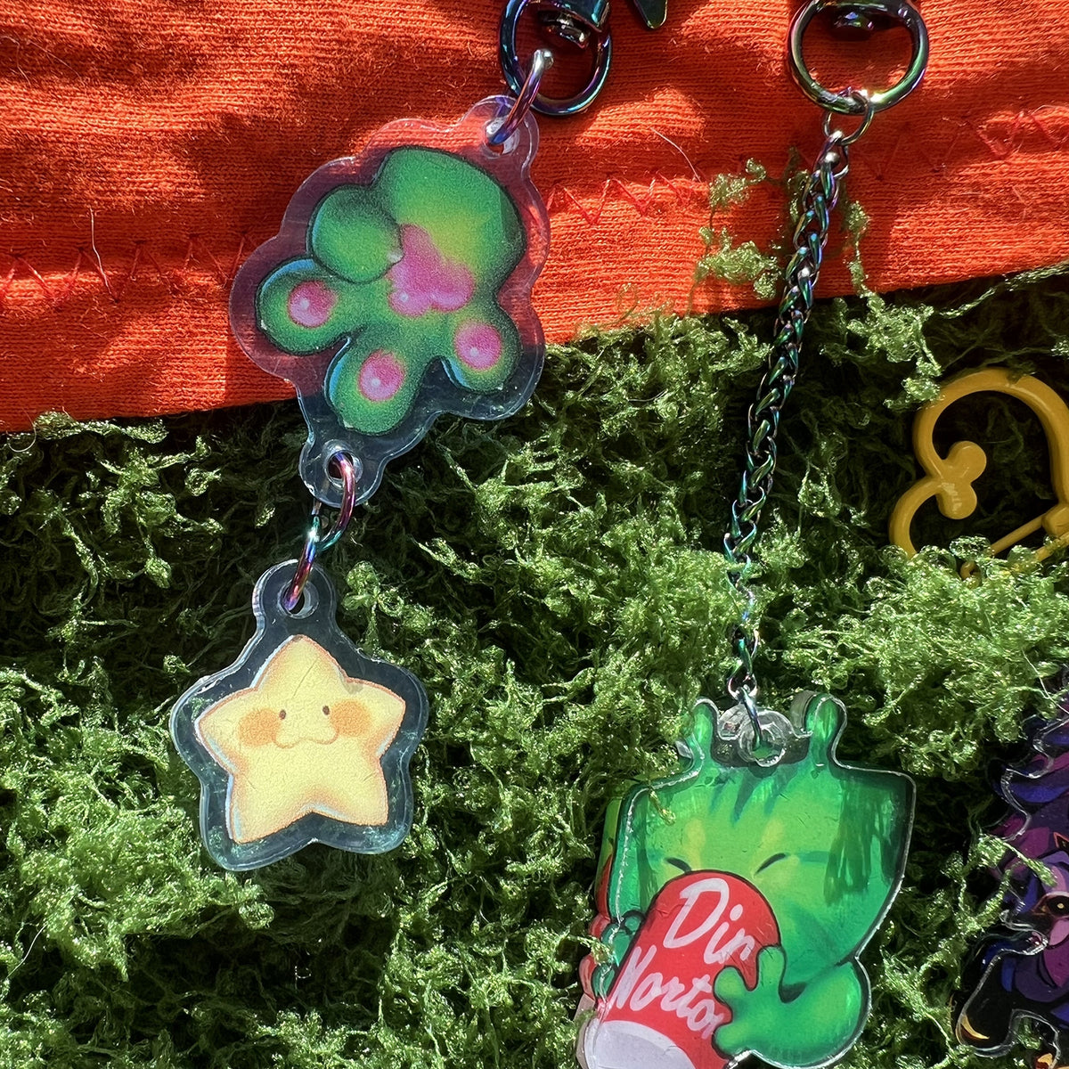 Glorp Alien Kitty Paw and Stars Keychain 1.5in | 3cm